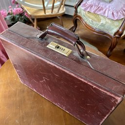 Vintage Leather Hartman Briefcase (b1)