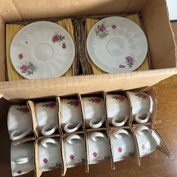 Vintage Made In China New In Box Tea Set, Service For 12 (HW)