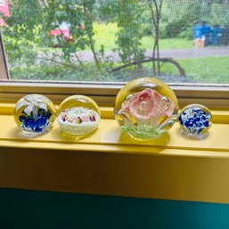 Set Of Four Glass Paperweights (den)