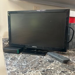 Samsung TV With Remote (Kitch)