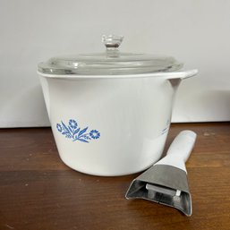 Vintage CORNING WARE 2Qt Saucemaker With Lid And Handle (LEFT)