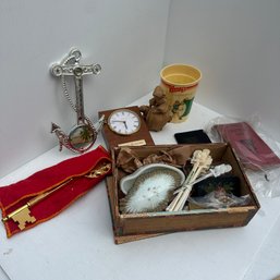 Vintage Trinkets & Collectibles Incl. Hamilton Clock, Larry Bird Wendy's Cup, & More (NK)