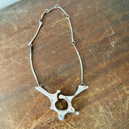 Vintage Sculptural Sterling Silver Necklace - Stamped (Loc: CH Garage)