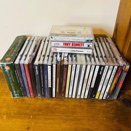Small Assorted CDs And Tapes Lot (Basement 1)