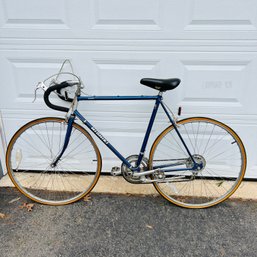 Vintage Men's Nishiki Road Bike (CMH)