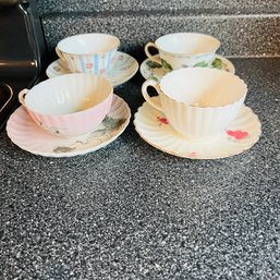 Assorted Vintage Tea Cups And Saucers (Kitchen)