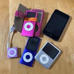 IPod Lot Including Nano & Touch (LR)