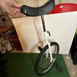 White Unicycle (BSMT)