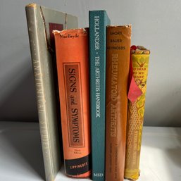 Vintage Book Lot: Medical Books And One Novel (LL)