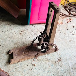 Antique Drill Press (Shed - #39927)