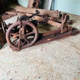 Antique Drill Press No. 2 (Shed - #39928)