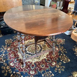 Vintage Wooden Gate Leg Table (entry)