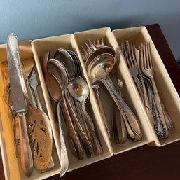 Assorted Cutlery (LR)
