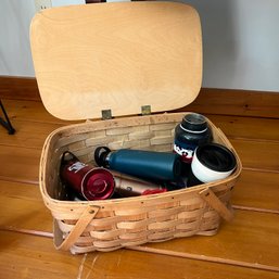 Picnic Basket With Insulated Tumblers, Including One Hydroflask (DR)