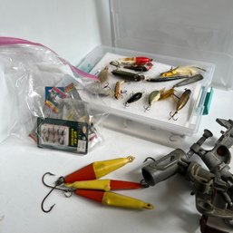 Vintage Fishing Lures & Rod Holders Lot (NK)