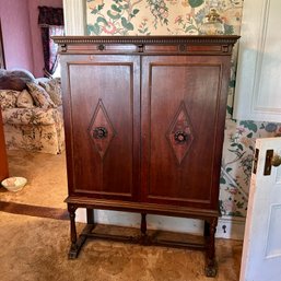 Vintage Antique Wooden Cabinet, Some Repairs Needed (DR)