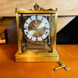 Vintage Salem Clock With Key (Zone 2)