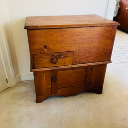 Vintage Pine Dough Box Or Dry Sink (Dining Room)