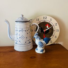 Enamel Pot And Rooster Chicken Figure And Electric Clock (BR 2)