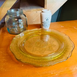 Galloway Creamery Stoneware Jar, 1kg Jar And Pair Of Yellow Glass Plates (Zone 2)