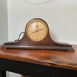 Vintage Warren Telechron Co. Telechron Electric Mantle Clock (HW)