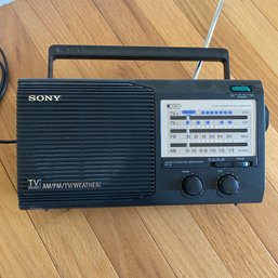 Vintage Sony AM/FM/TV 4 Band Weather Radio (LR)