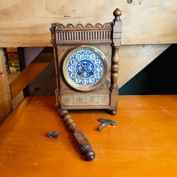 Vintage Clock For Parts Or Repair (Zone 2)