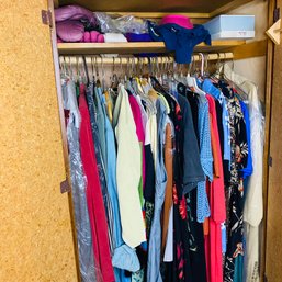 Large Assorted Women's Size 12/14 Clothing Lot - Liz Claiborne, Talbots, Lands End, And More! (Basement Rear)