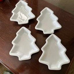 Set Of Four Crate & Barrel Porcelain Tree Shaped Dishes (MB)