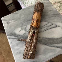 Santa Carved Into Tree Branch Wall/Door Decor (MB)