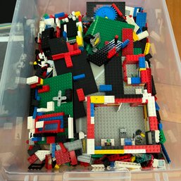 Assorted LEGOS In Bin (DR)