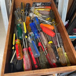 Large Lot Of Assorted Screwdrivers (Garage Right)