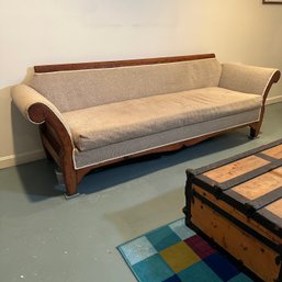 Vintage Couch With Wood Base (Bsmt)