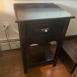 Solid Wood Nightstand / Table With 1 Drawer (BR)