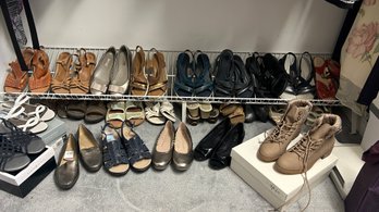 Ladies Shoe Lot, Some New, Various Sizes (closet)