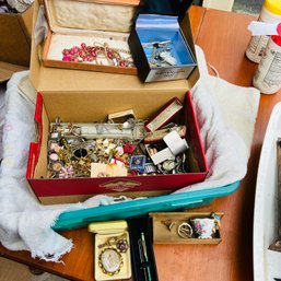 Vintage Costume Jewelry Lot No. 1