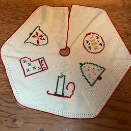 Vintage Crochet Tree Skirt (Attic)