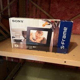 Sony Digital Frame - Open Box (Attic)