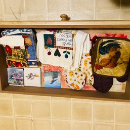Assorted Kitchen Towels, Oven Mitts, And Coasters (Kitchen)