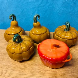 Lot Of 5 Williams Sonoma & Staub Ceramic Gourds Containers With Covers (basement)