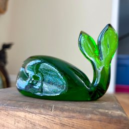 Charming Vintage Green Glass Whale Figurine (BR)