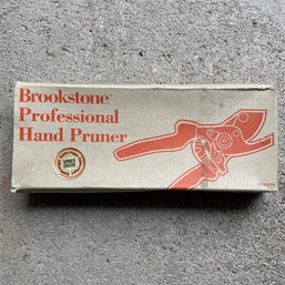 Brookstone Professional Hand Pruner In Box (Garage Right)
