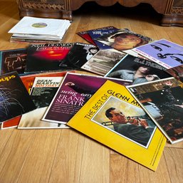 Records Lot- Sinatra, Queen, Manilo,jones