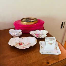 Vintage Velvet Box With Assorted Trinket Dishes And Nippon Cigarette Holder (BR 2)