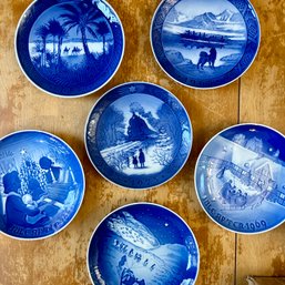 Set Of Six Vintage ROYAL COPENHAGEN Blue Christmas Plates (BR)