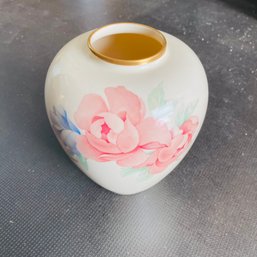 Small Vintage Lenox Chatsworth Vase (Pod Shelf)