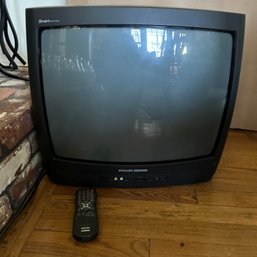 Philips Magnavox TV With Remote (LR)