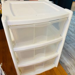 Large 3 Drawer Ribbermaid Plastic Storage Bin (Dining Room 48096)