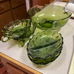 Vintage Green Glass Bowl And Small Dishes (up Kitchen)