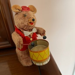 Super Cute Vintage Wind-up Drumming Bear (BR 1)